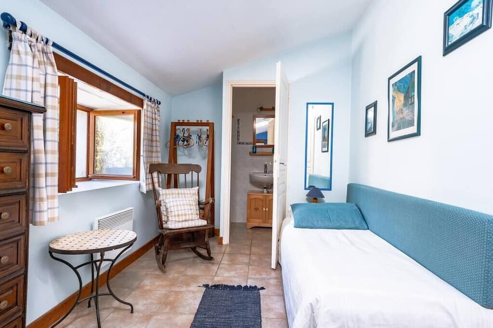 Photo of Others in Bourdeaux