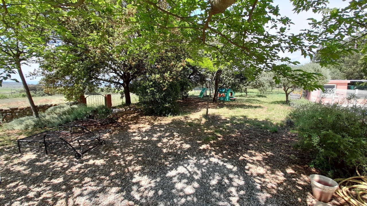Photo of Outdoor in Vendemian