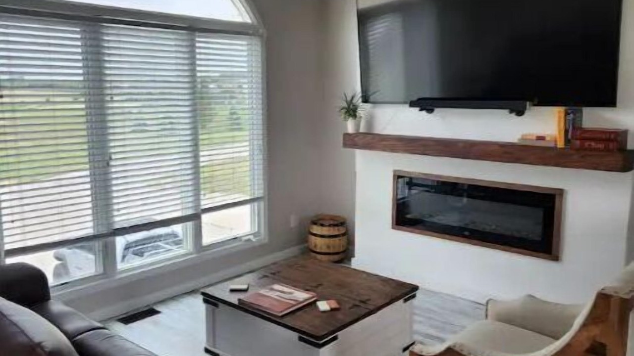 Photo of Livingroom in Douglas County