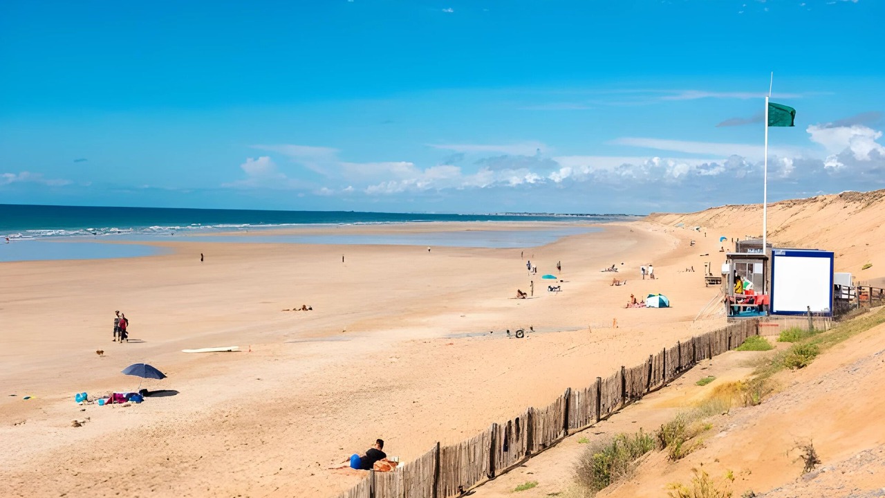 Photo of Others in LʼIle-dʼOlonne