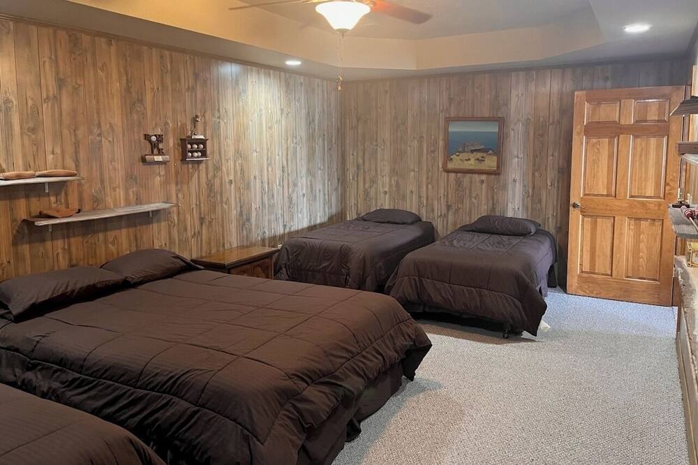 Photo of Bedroom in Horseshoe Bend
