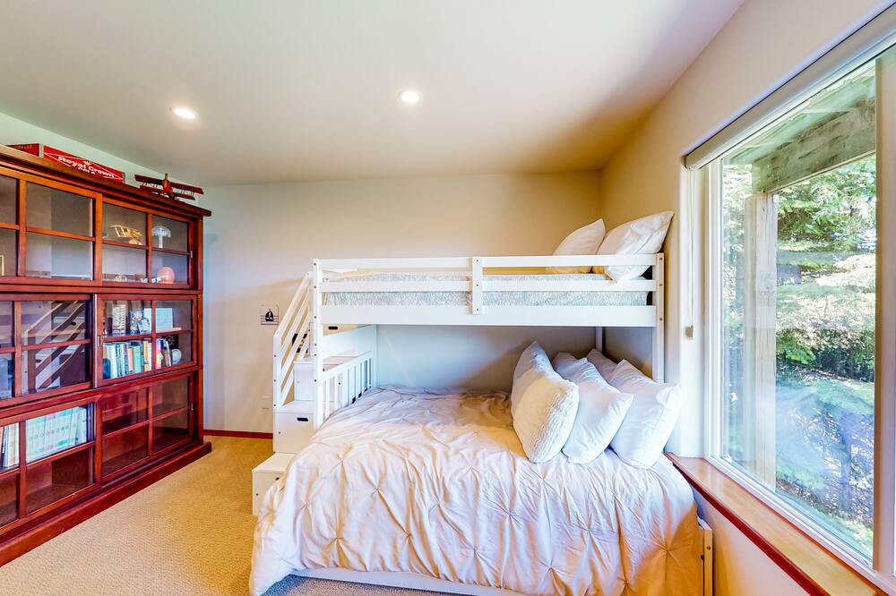 Photo of Others in Rockford Bay