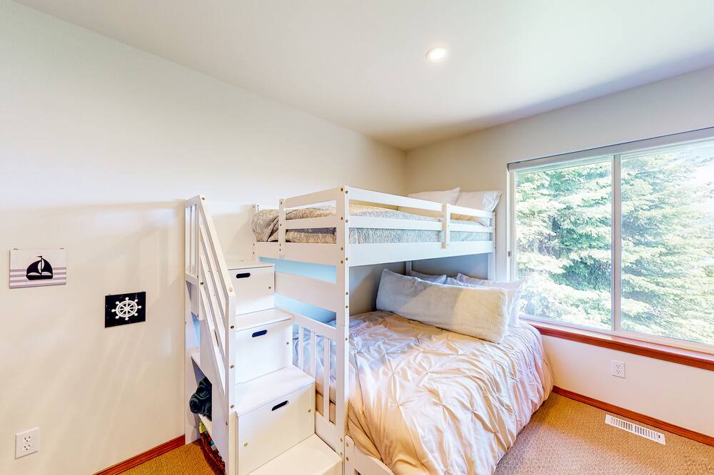 Photo of Others in Rockford Bay