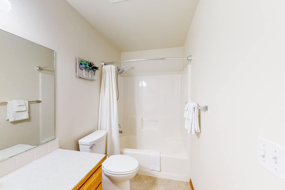 Photo of Others in Rockford Bay