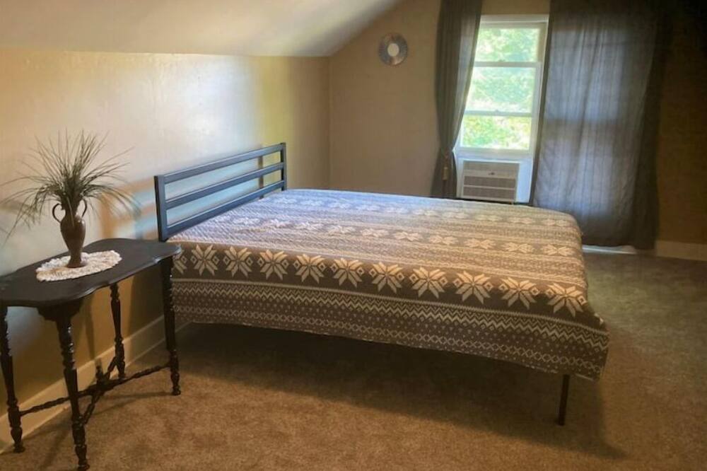 Photo of Bedroom in Guttenberg