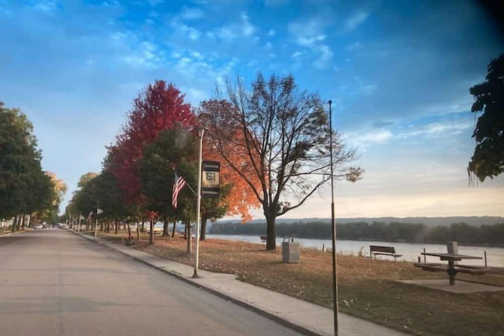 Photo of Outdoor in Guttenberg