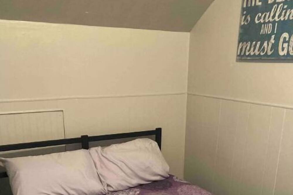 Photo of Bedroom in Guttenberg
