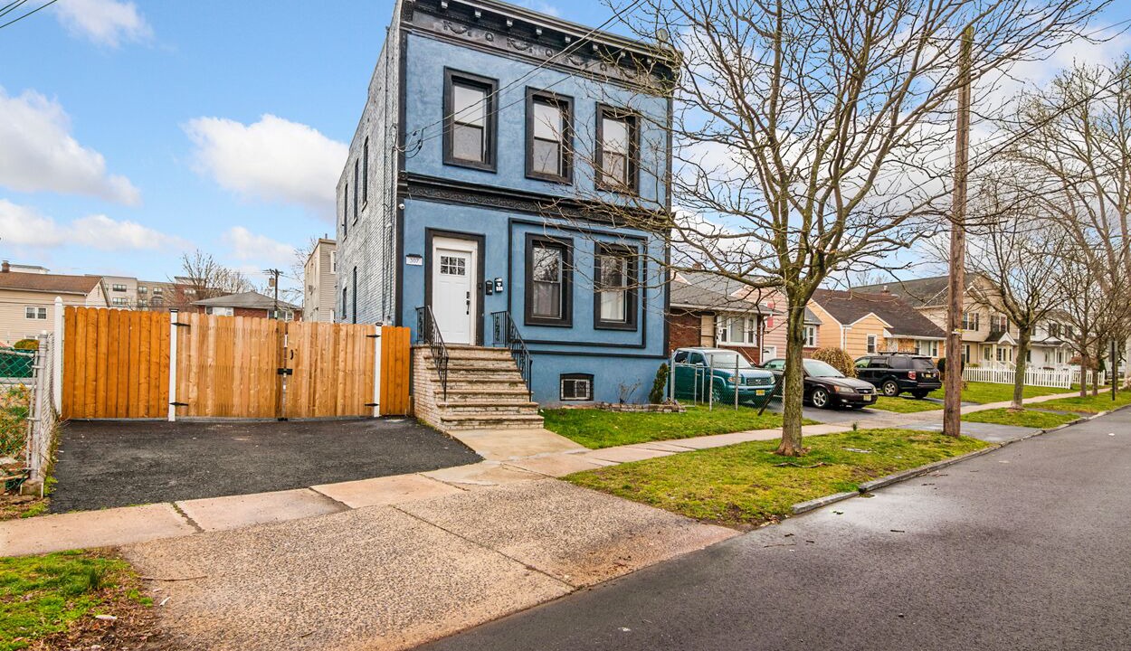 Photo of Outdoor in Linden