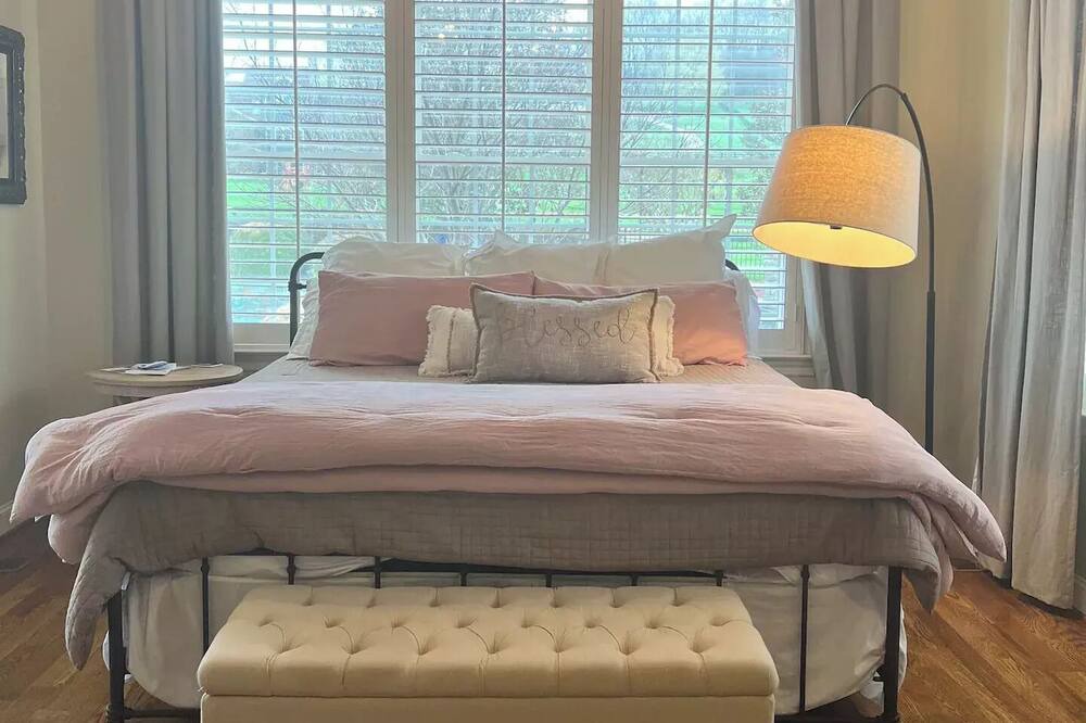 Photo of Bedroom in Thompson's Station