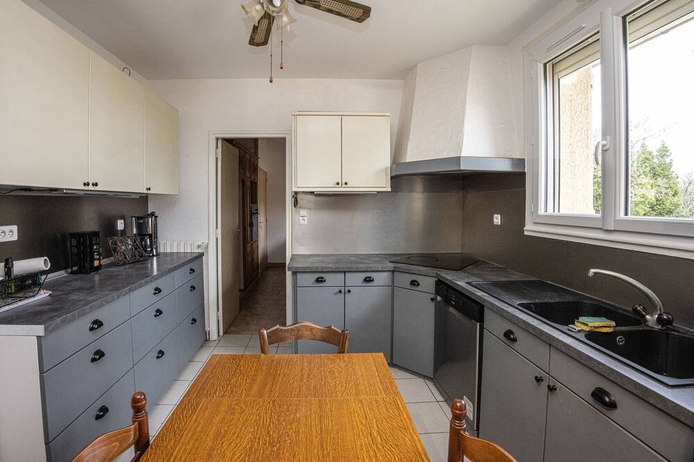 Photo of Kitchen in Castelnau-de-Montmiral