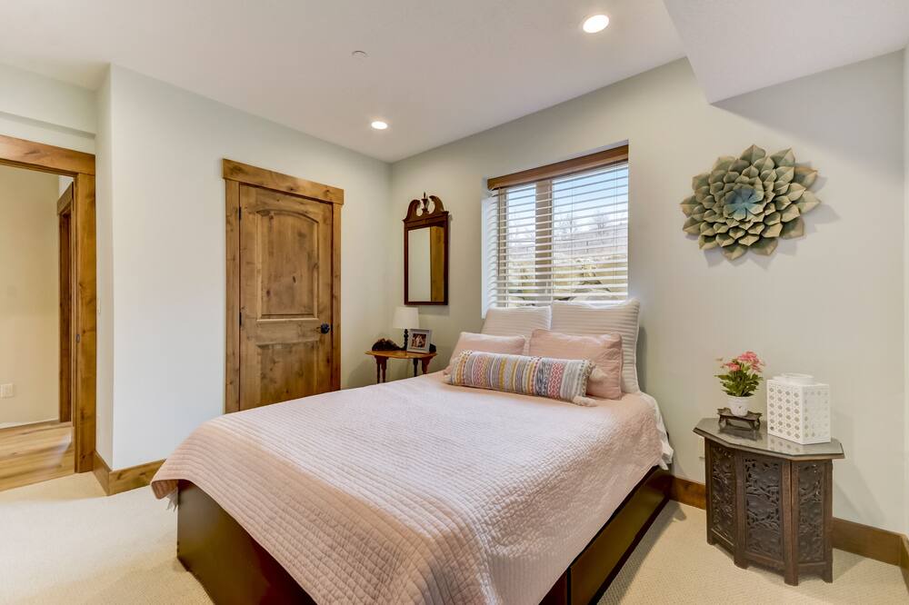 Photo of Others in Kamas