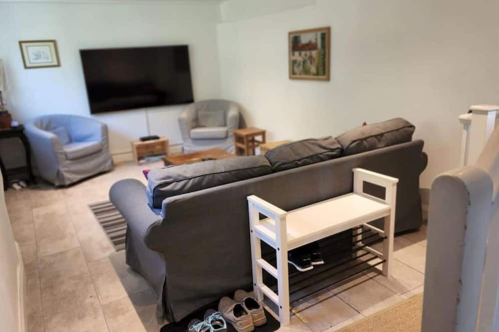 Photo of Livingroom in Crowborough