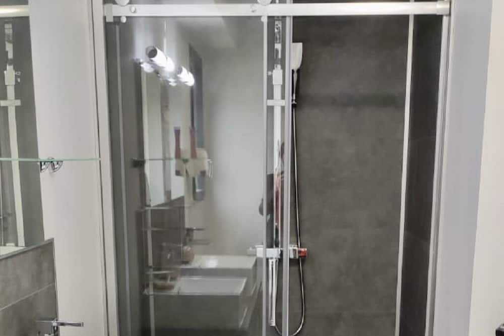 Photo of Bathroom in Albi