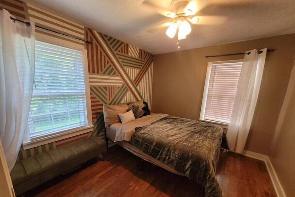 Photo of Bedroom in Shelbyville