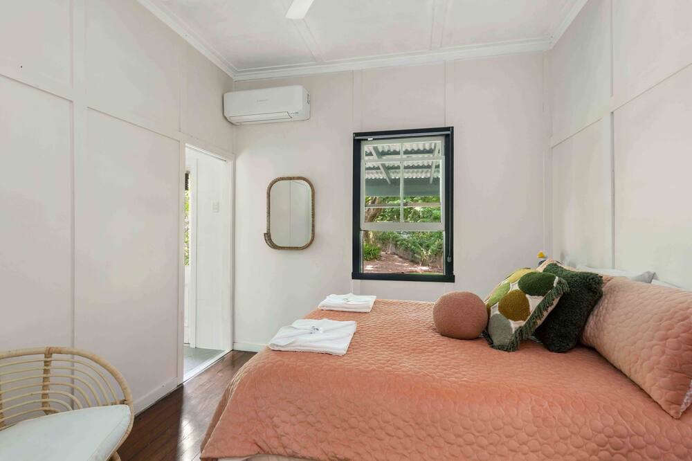 Photo of Bedroom in Landsborough