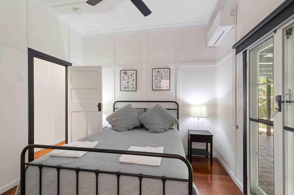 Photo of Bedroom in Landsborough