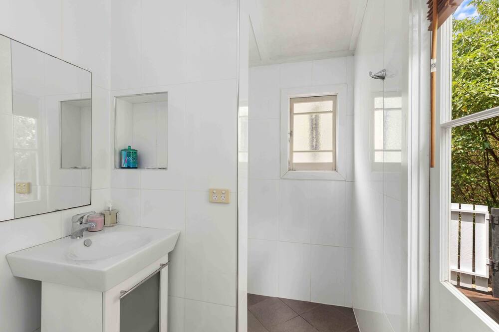 Photo of Bathroom in Landsborough