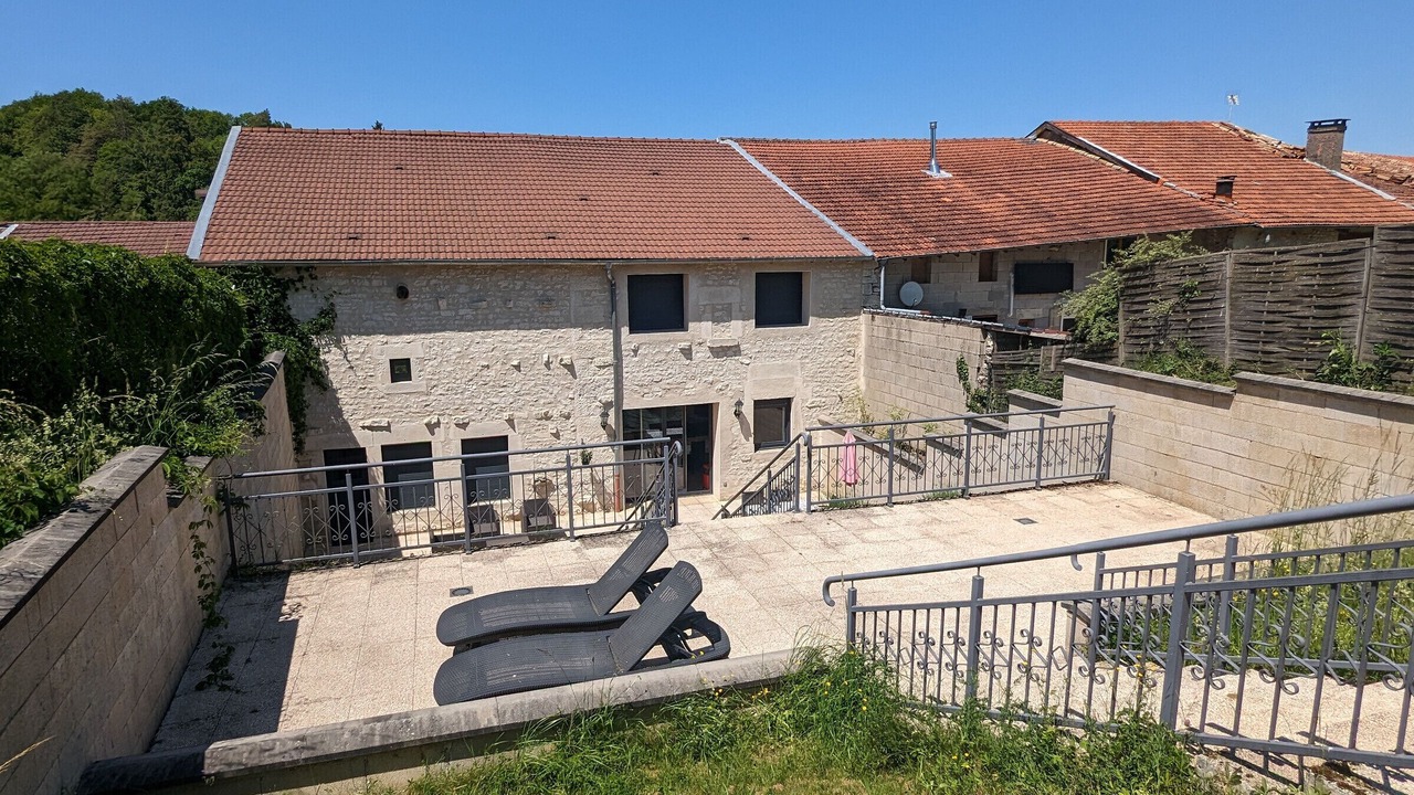 Photo of Outdoor in Longeaux