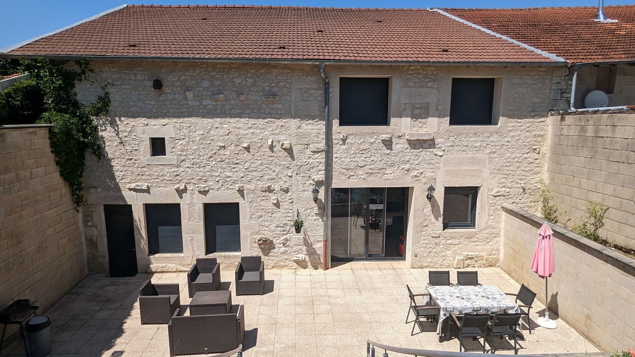 Photo of Patio Balcony in Longeaux