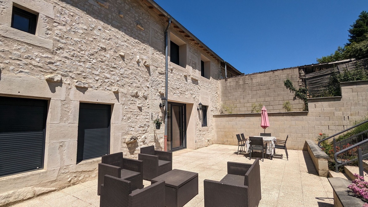 Photo of Patio Balcony in Longeaux