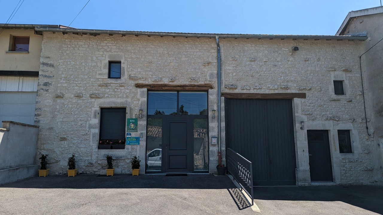 Photo of Outdoor in Longeaux