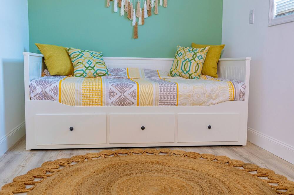 Photo of Bedroom in Dania Beach