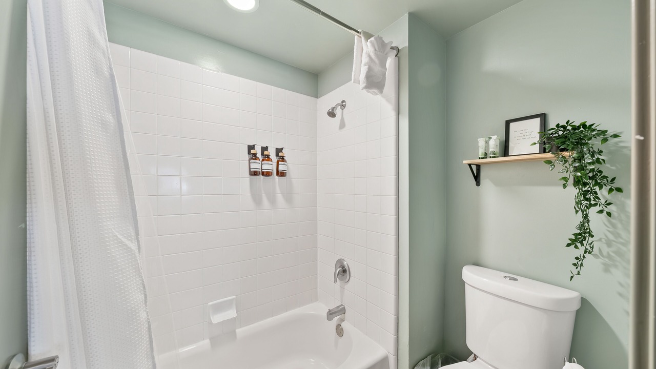 Photo of Bathroom in Lakeside Park