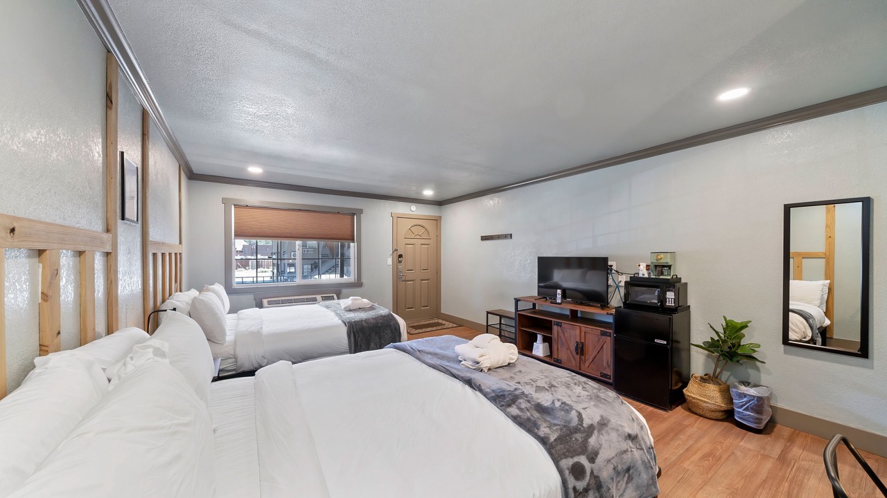 Photo of Bedroom in Lakeside Park