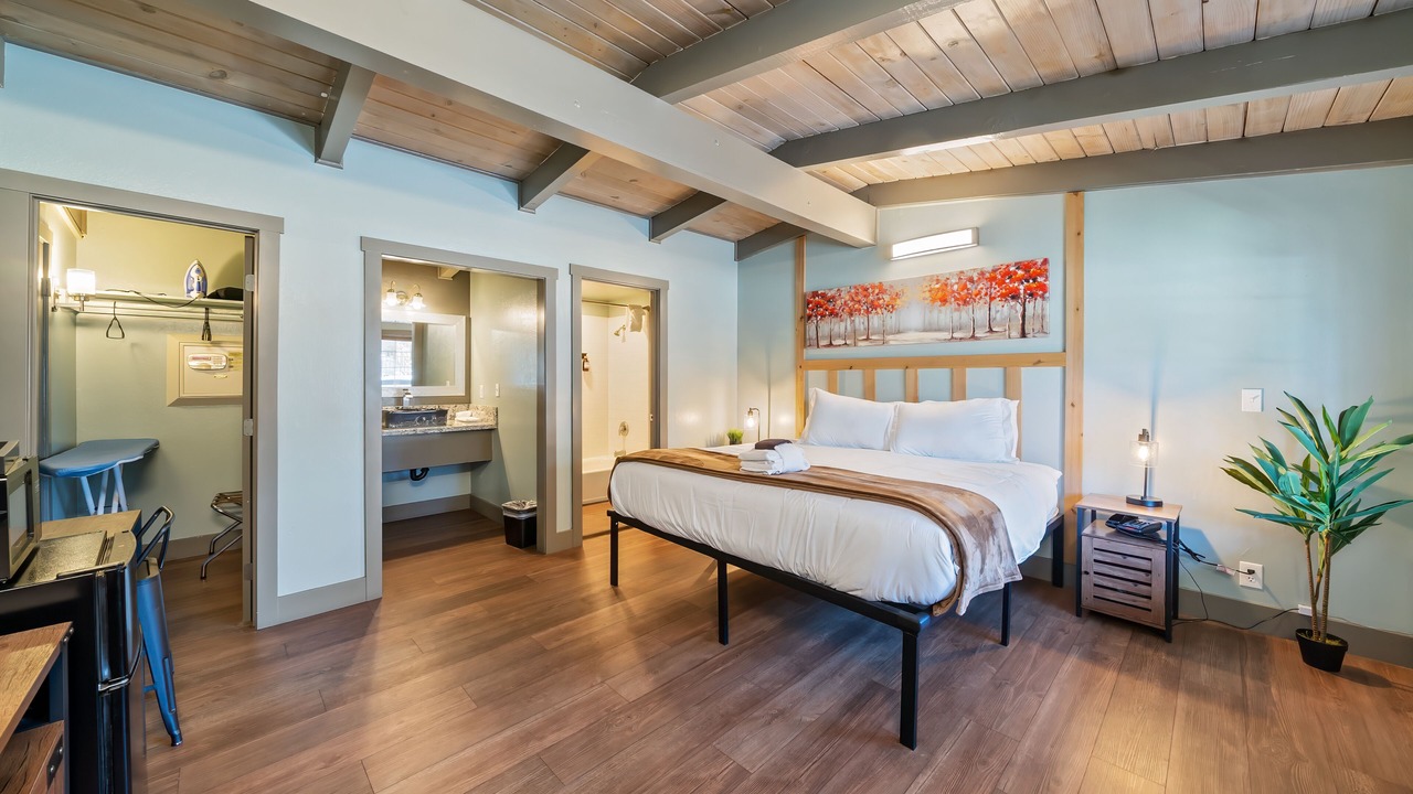 Photo of Bedroom in Lakeside Park