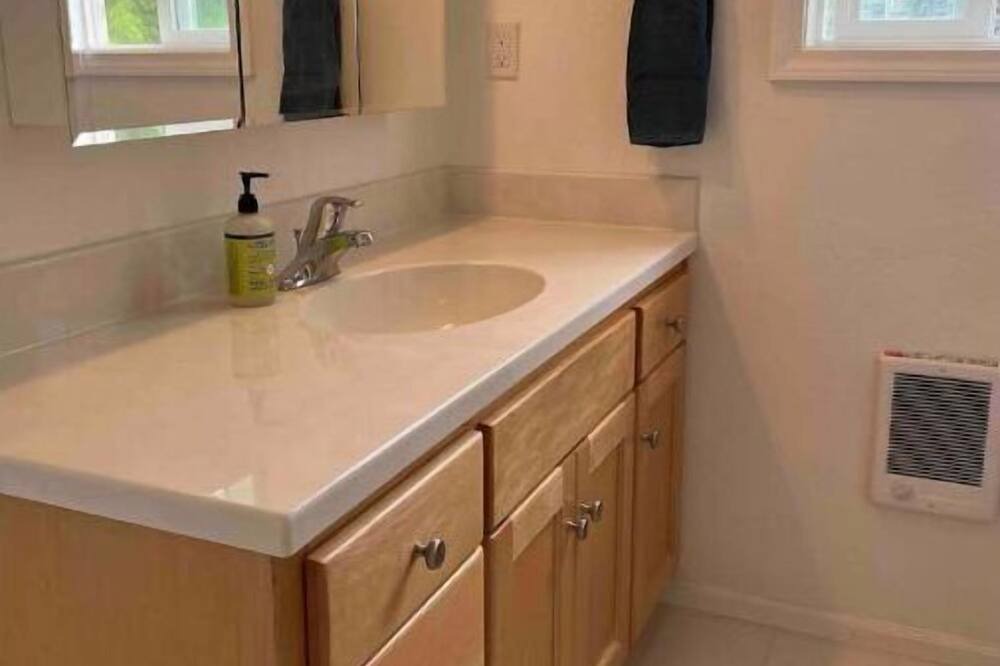 Photo of Kitchen in Cal Young