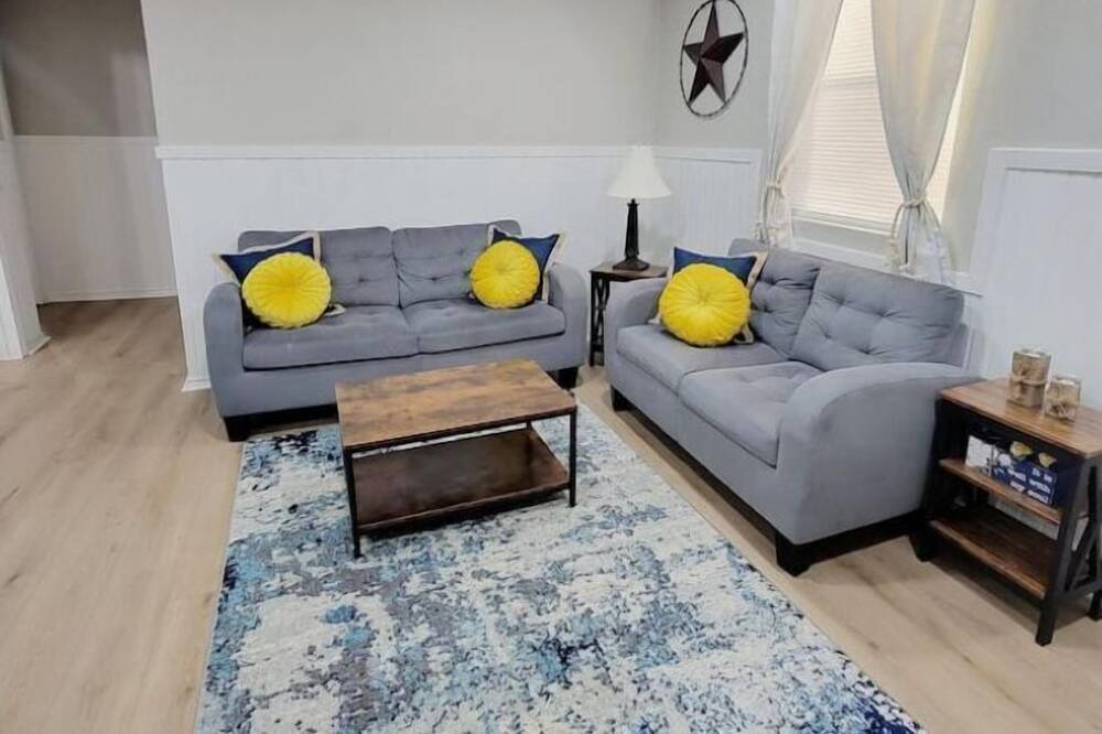 Photo of Livingroom in Boling