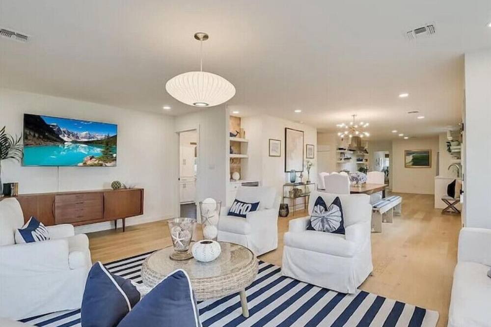 Photo of Livingroom in Smithville
