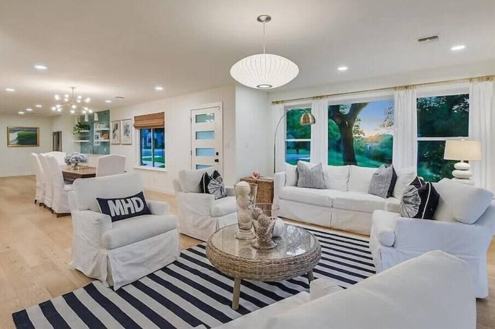 Photo of Livingroom in Smithville