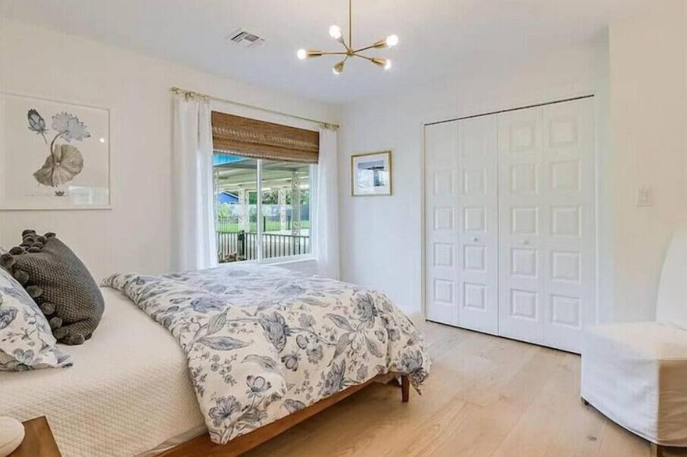 Photo of Bedroom in Smithville