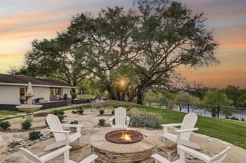 Photo of Outdoor in Smithville