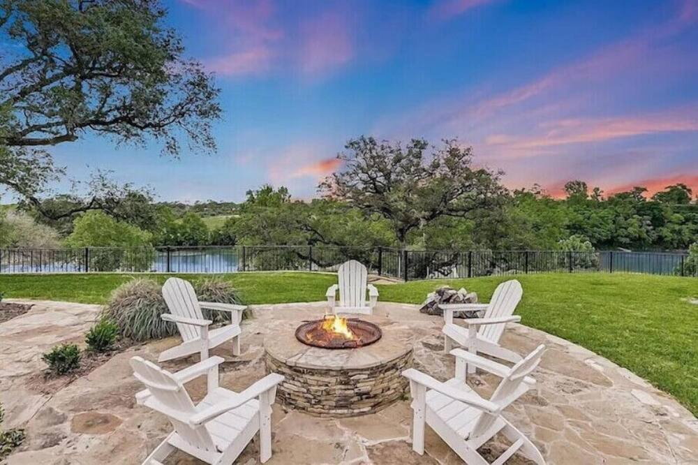 Photo of Outdoor in Smithville