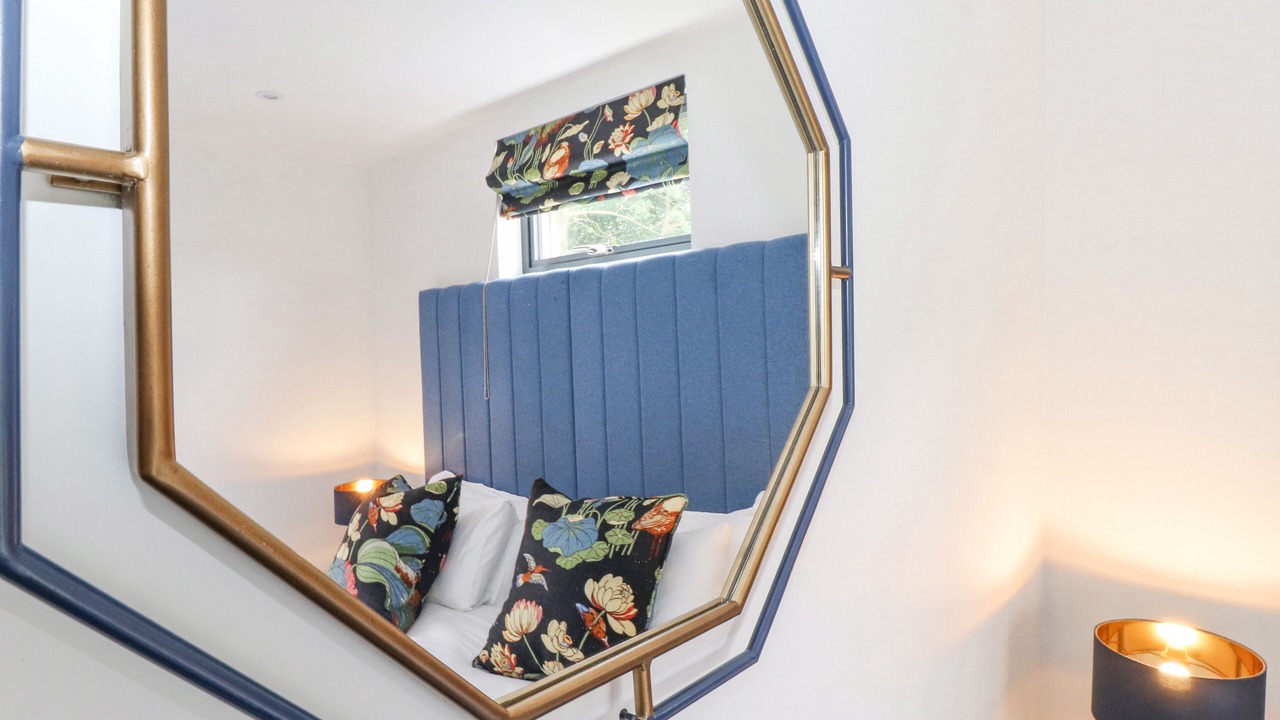 Photo of Others in Hutton