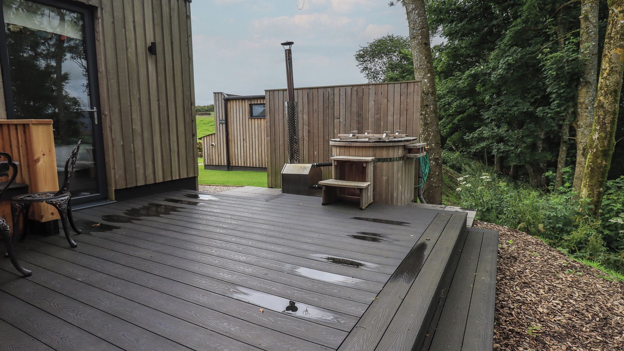 Photo of Others in Hutton