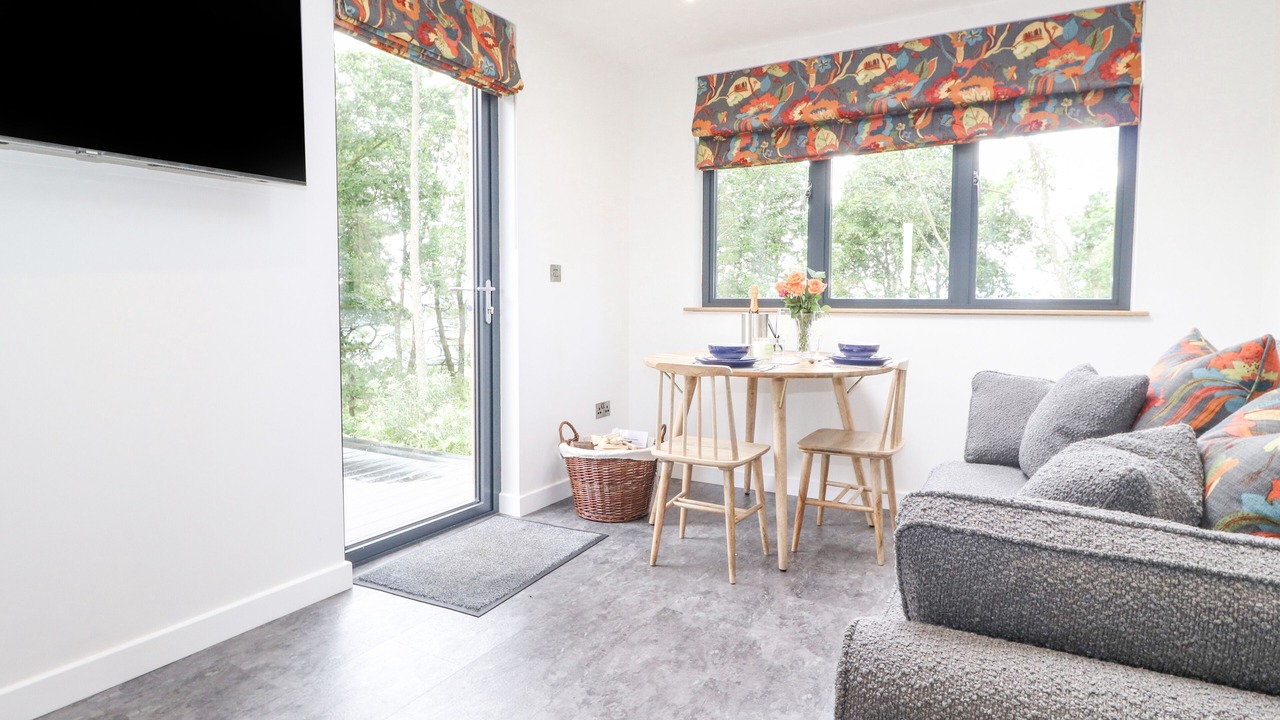 Photo of Others in Hutton