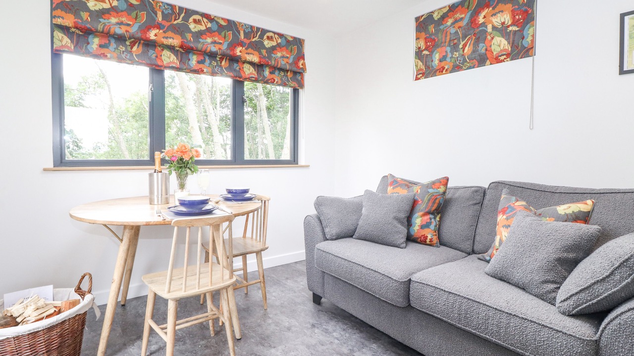 Photo of Others in Hutton