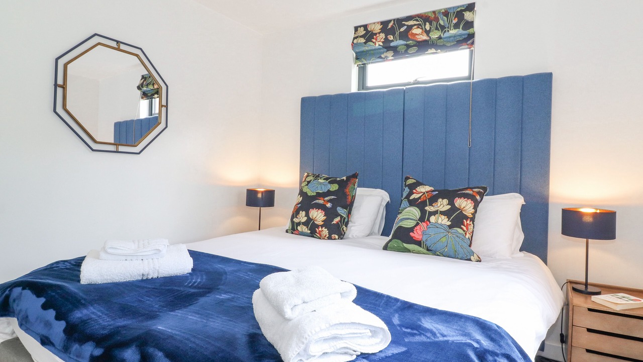 Photo of Others in Hutton