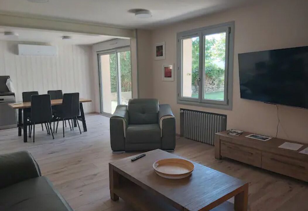 Photo of Livingroom in Nantua