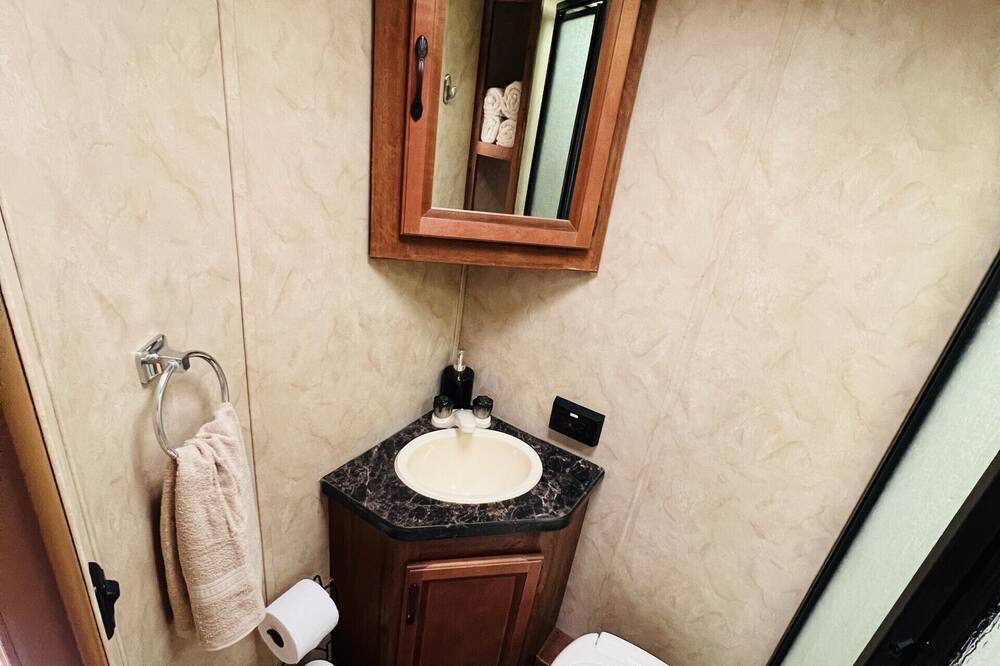 Photo of Bathroom in Carthage