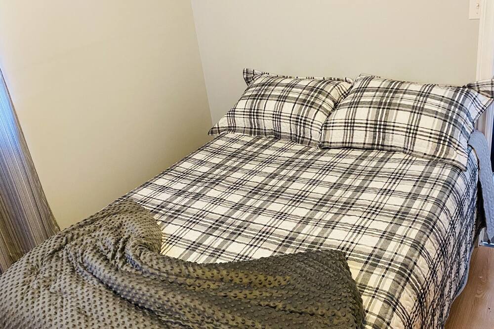 Photo of Bedroom in McNamee
