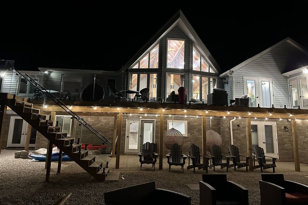 Photo of Outdoor in Lion's Head