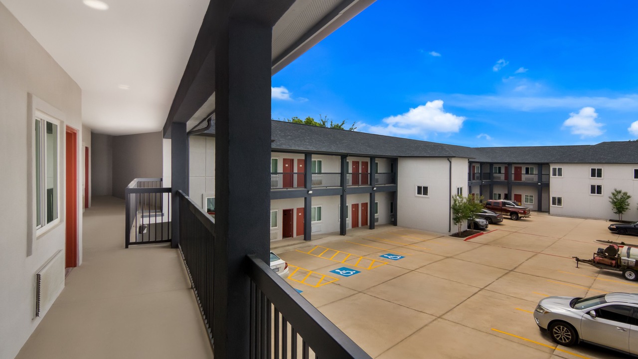 Photo of Outdoor in Forest Hill