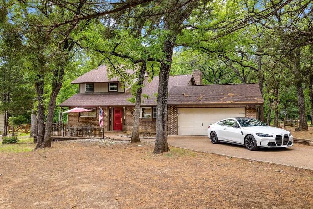 Photo of Outdoor in Oak Point