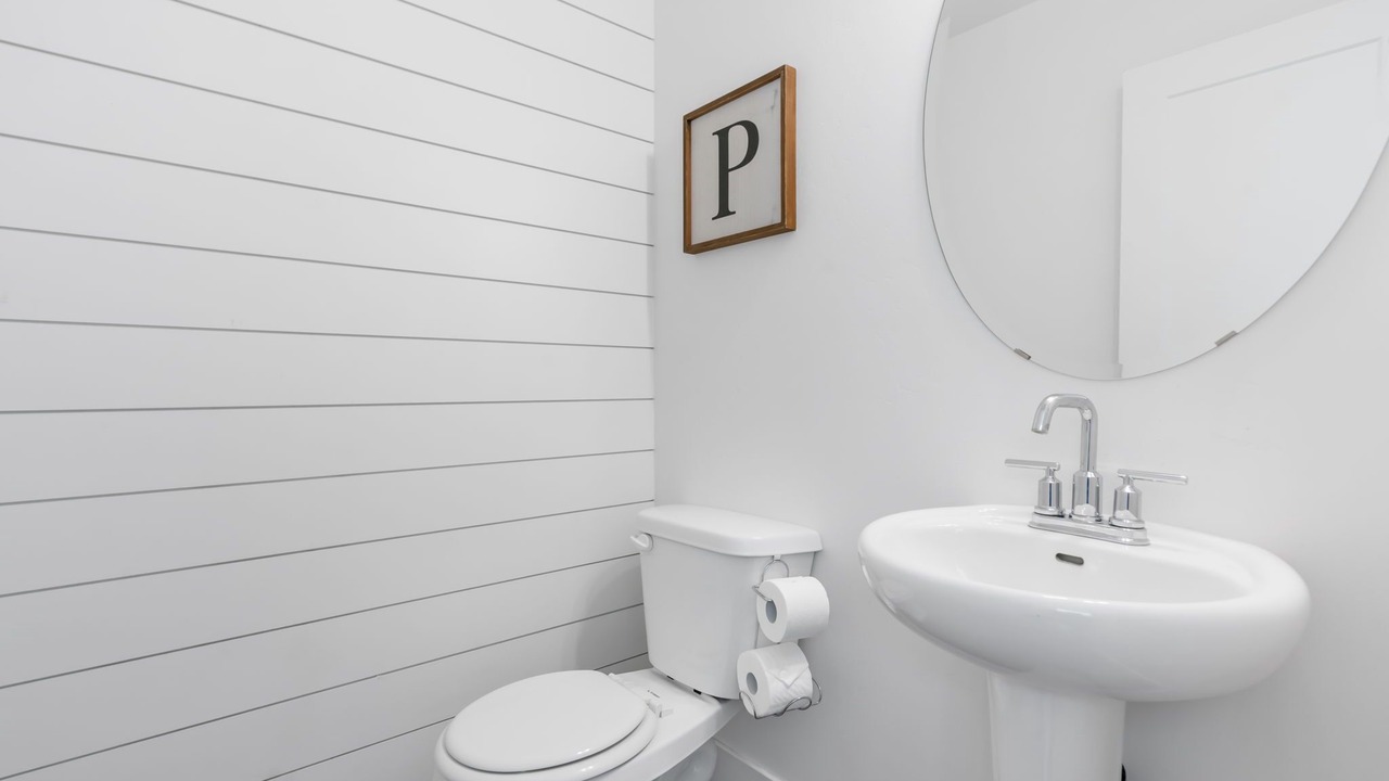 Photo of Bathroom in Eagle Mountain