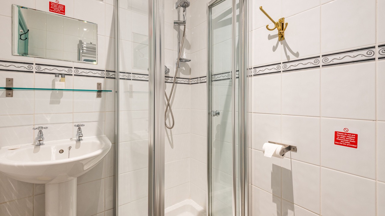 Photo of Bathroom in Warwick-on-Eden