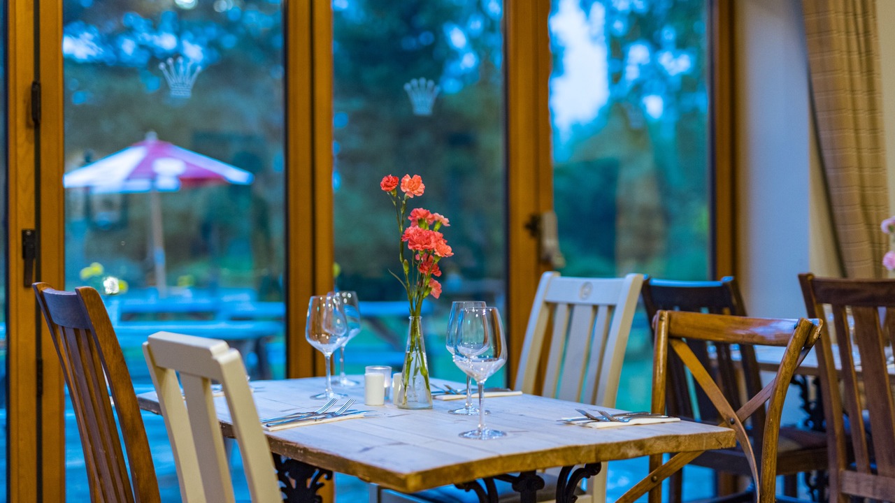 Photo of Others in Warwick-on-Eden